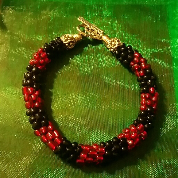SOLD!!! PRICE DROP! Kumihimo bracelet. - Picture 1 of 3